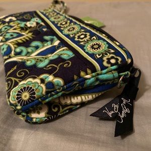 Vera Bradley Rhythm and Blues wristlet NWT